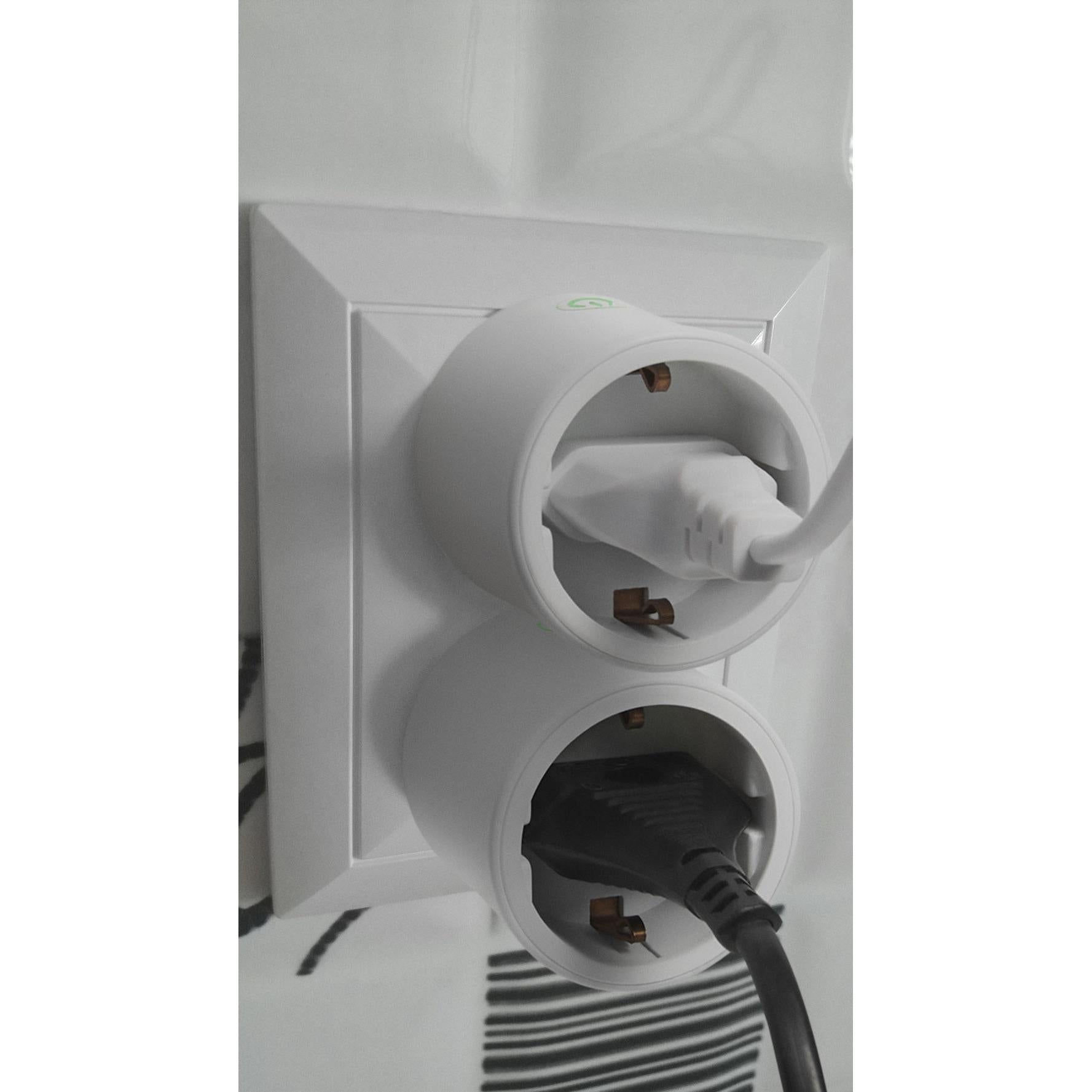LEDVANCE Matter SMART+ Plug smarte indoor Steckdose, weiß
